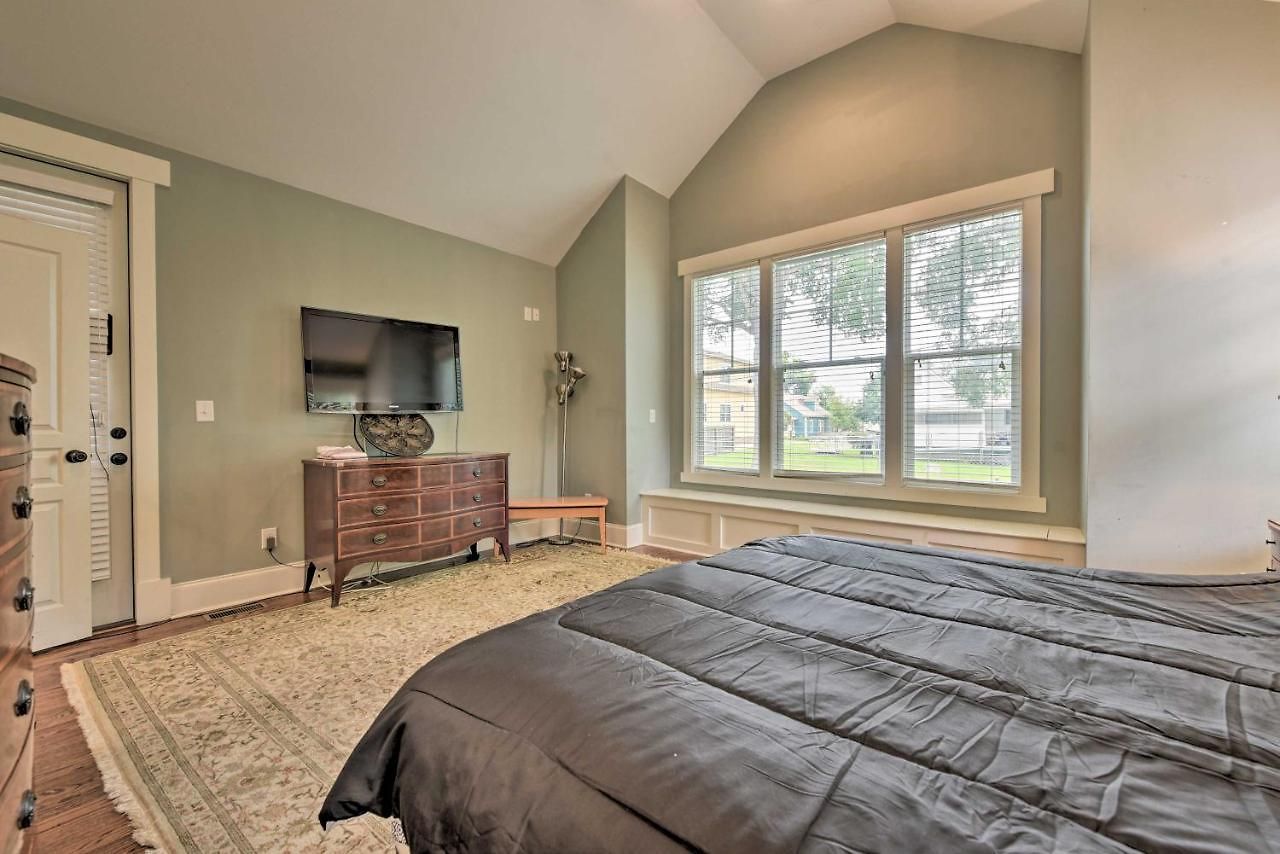 2 Mi To Dtwn: In Noda District Near Unc! Holiday home Charlotte