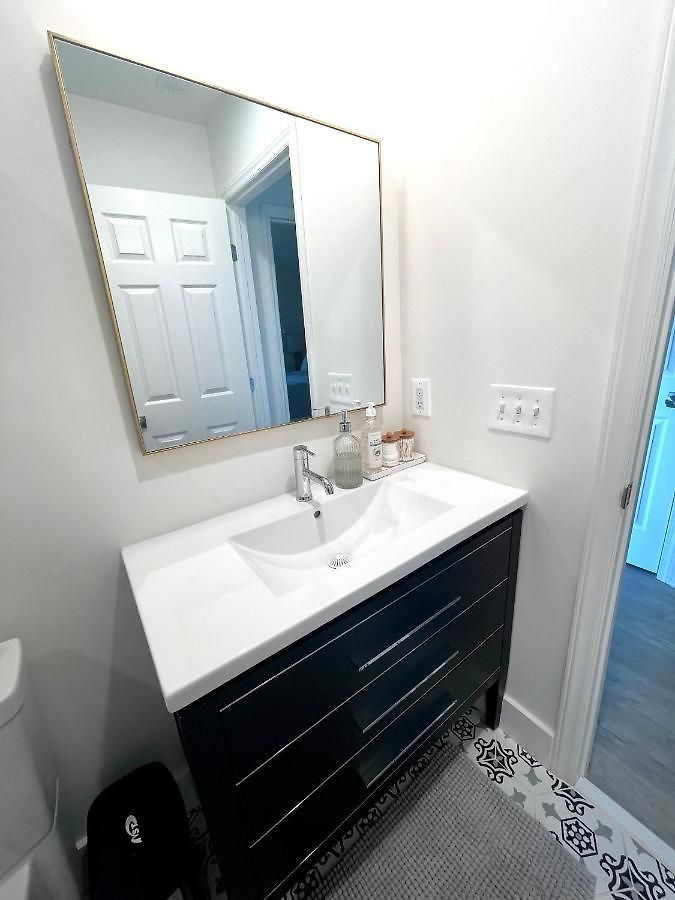 Hotel Luxury In Eastover... Close To Everything!