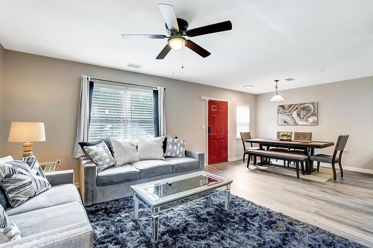 Cozy, 1-level - 5 Miles To Uptown Clt Homestay *