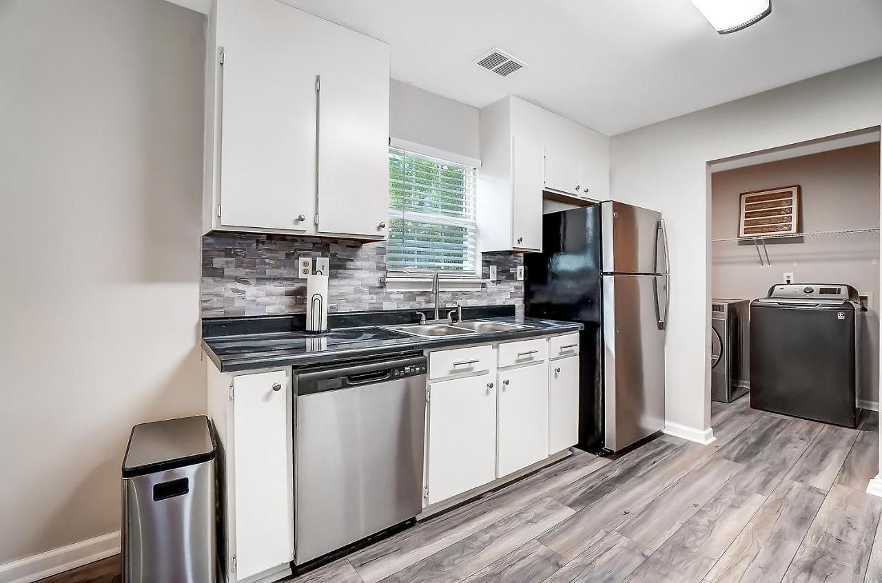 Homestay Cozy, 1-level - 5 Miles To Uptown Clt Charlotte