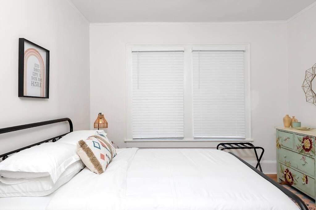 Holiday home Historic Cherry House - Midtown Uptown *