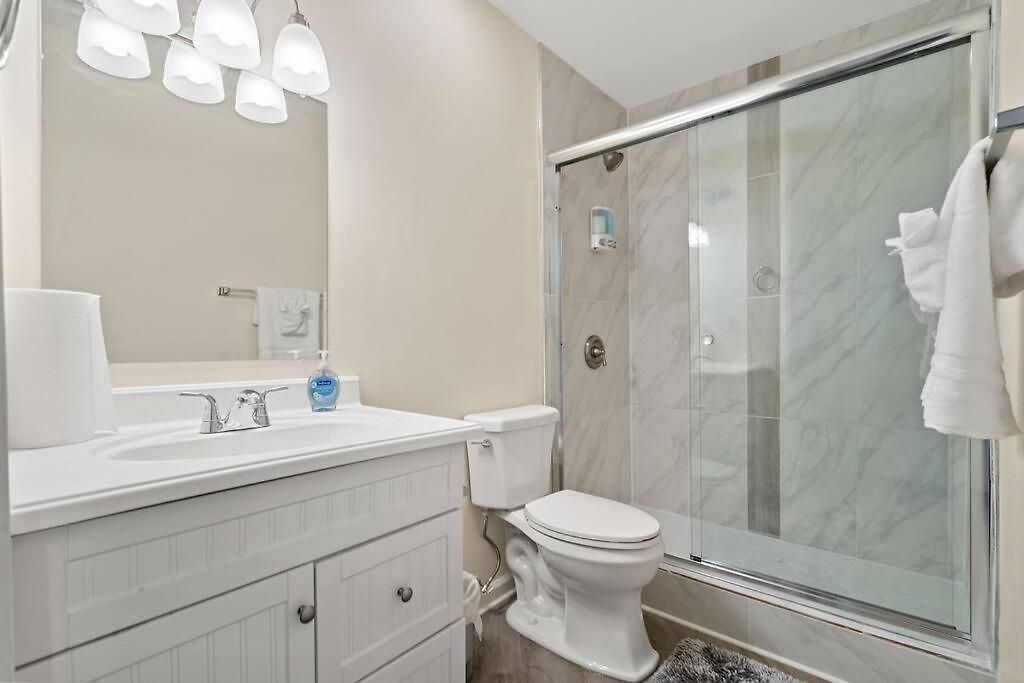 Holiday home Cozy 2 Bedroom Pineville-matthews Duplex Sleeps 8 *