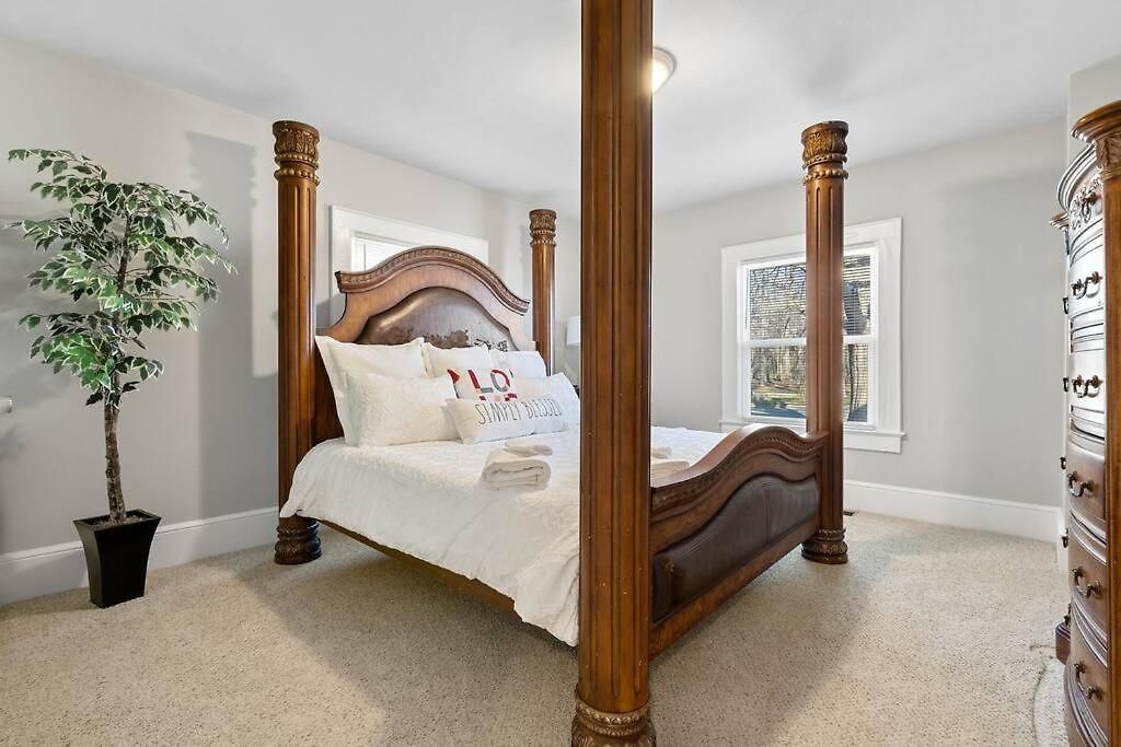 Holiday home Cozy 4b Retreat Near Uptown King Beds Sleeps 12 Charlotte