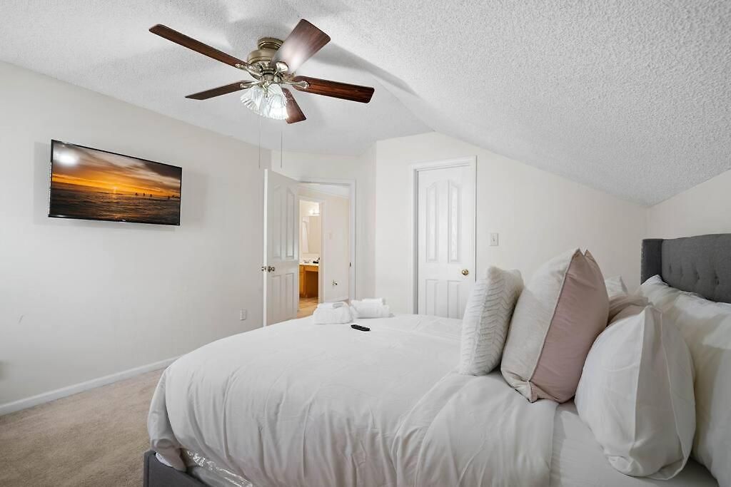 Holiday home Cozy 4b 2 5b King Beds Jacuzzi