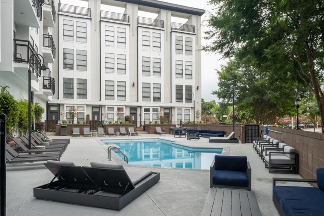 Uptown Townhouse -wifi-10 Min Walk To Spectrum Center *