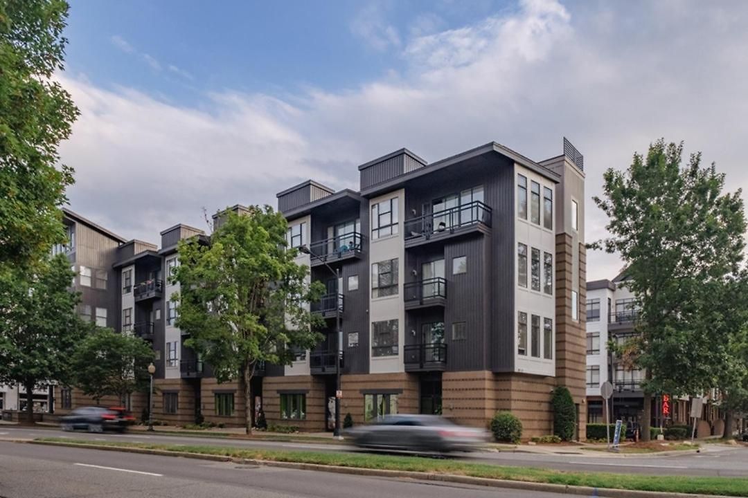 Uptown Townhouse -wifi-10 Min Walk To Spectrum Center Apartment Charlotte