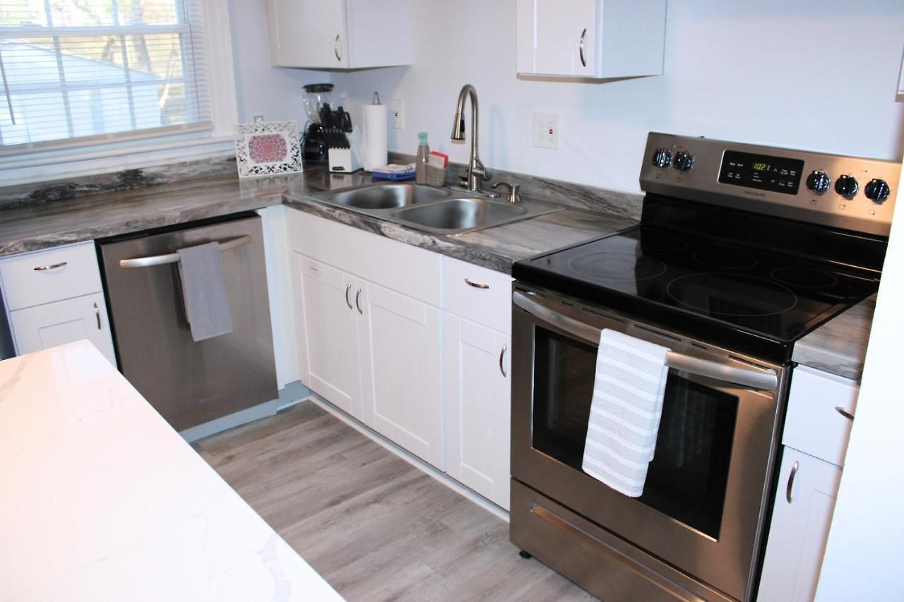 Charming 3 Bdrm In - 1 Mile To Uptown * Charlotte