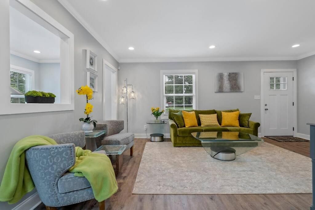 Cheerful 3 Bedroom-long Term Close To Uptown 3*