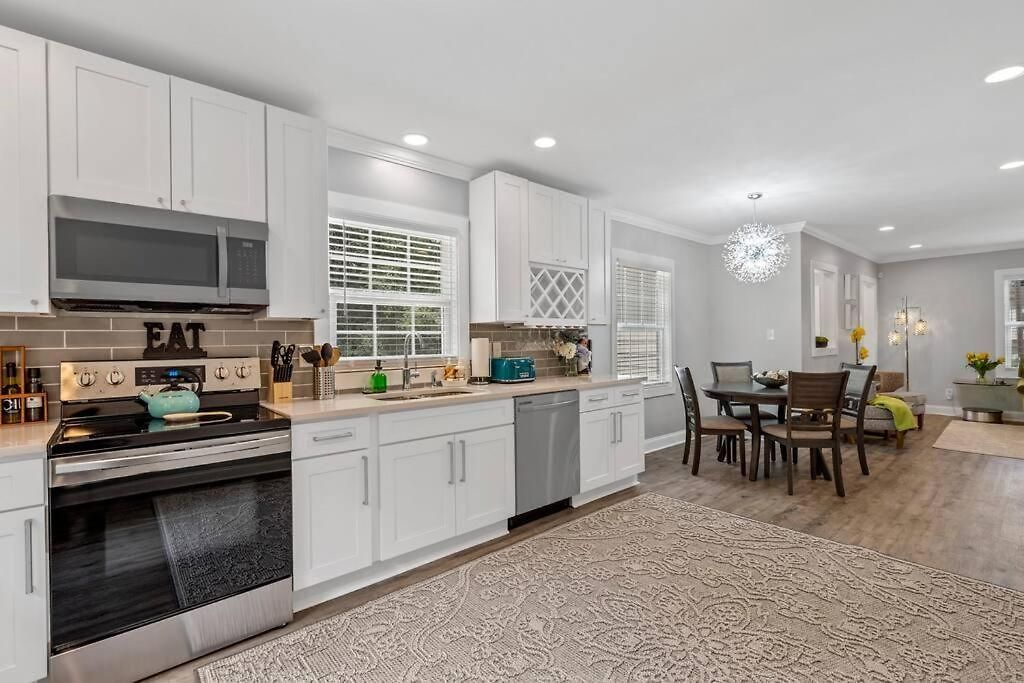 Hotel Cheerful 3 Bedroom-long Term Close To Uptown 3*