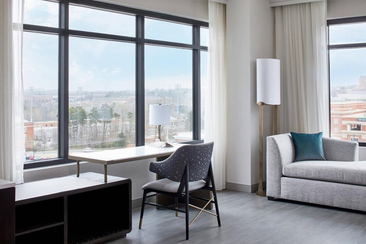 Unc Marriott & Conference Center 3*