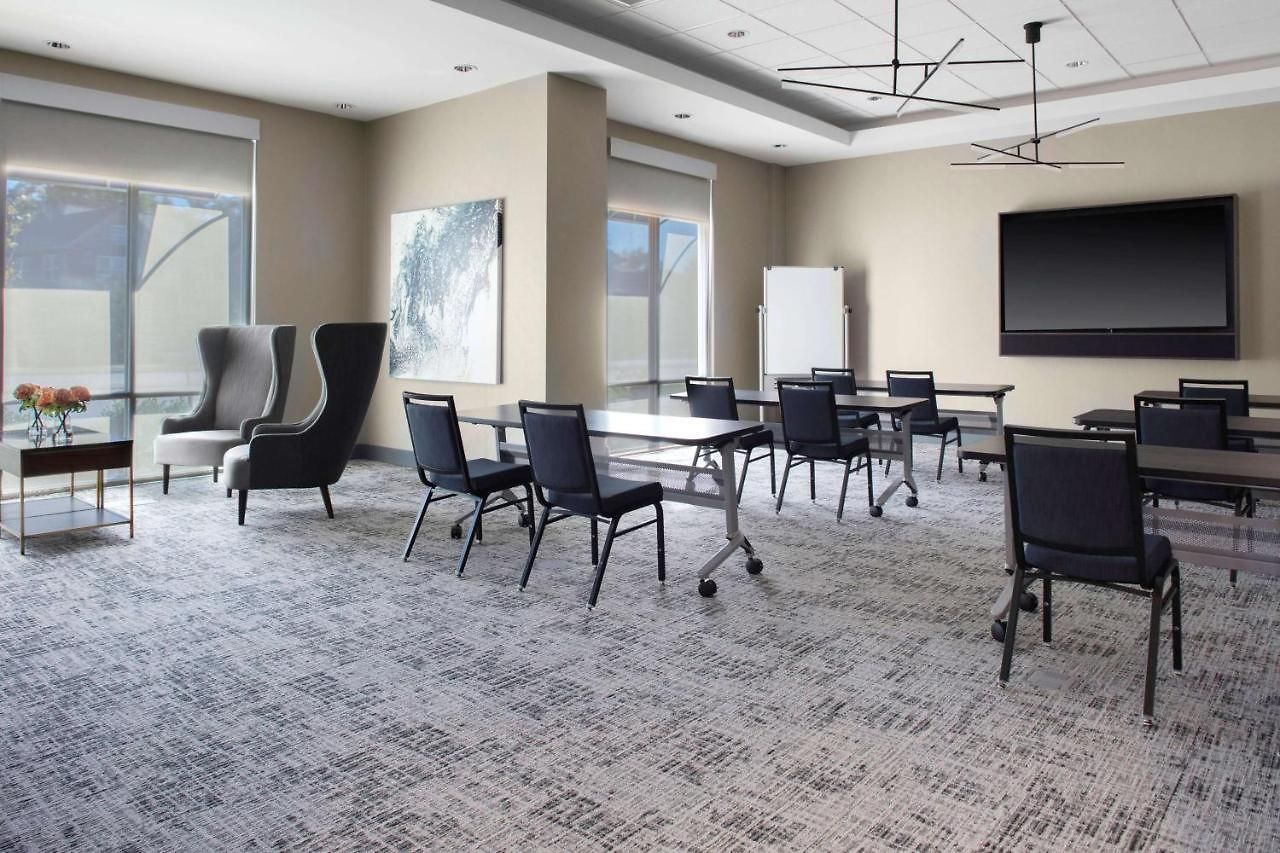 Hyatt House Rea Farms Hotel 3*