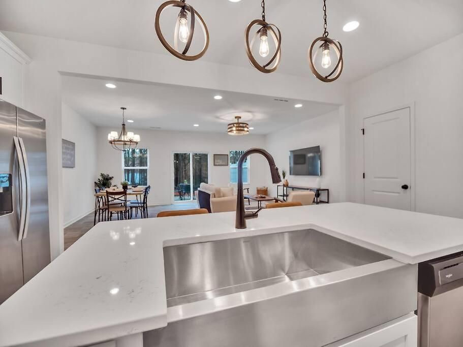 Gorgeous New Townhome/charlotte! *