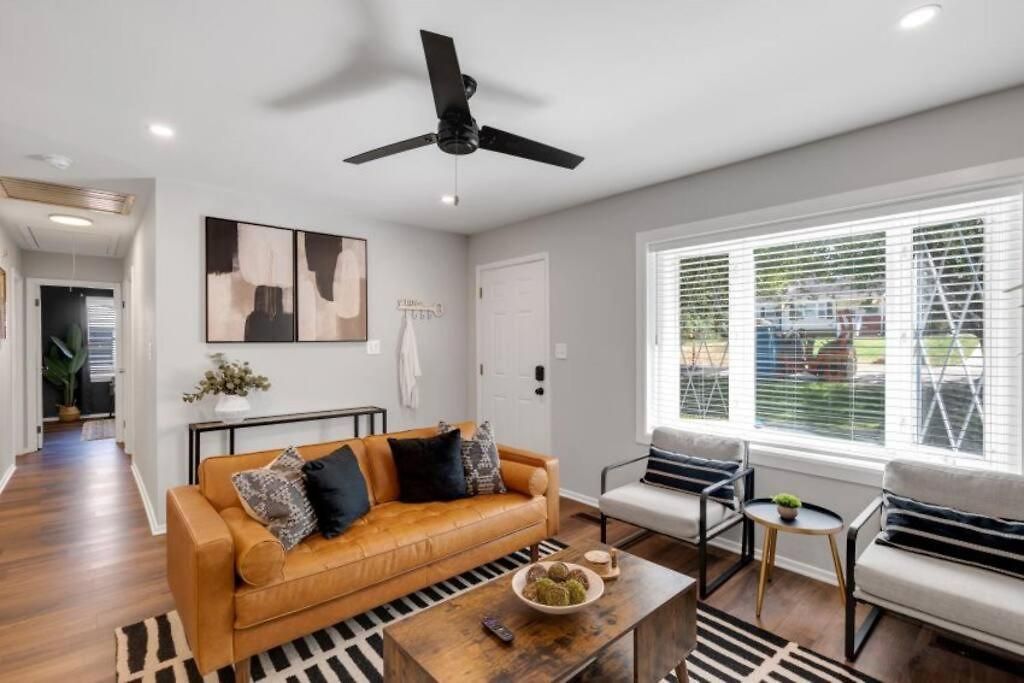 Holiday home 3 Mi To & Pet Friendly & Quiet Neighborhood