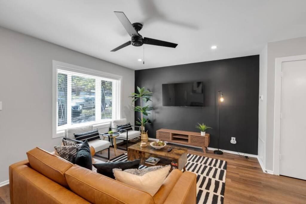 Holiday home 3 Mi To & Pet Friendly & Quiet Neighborhood