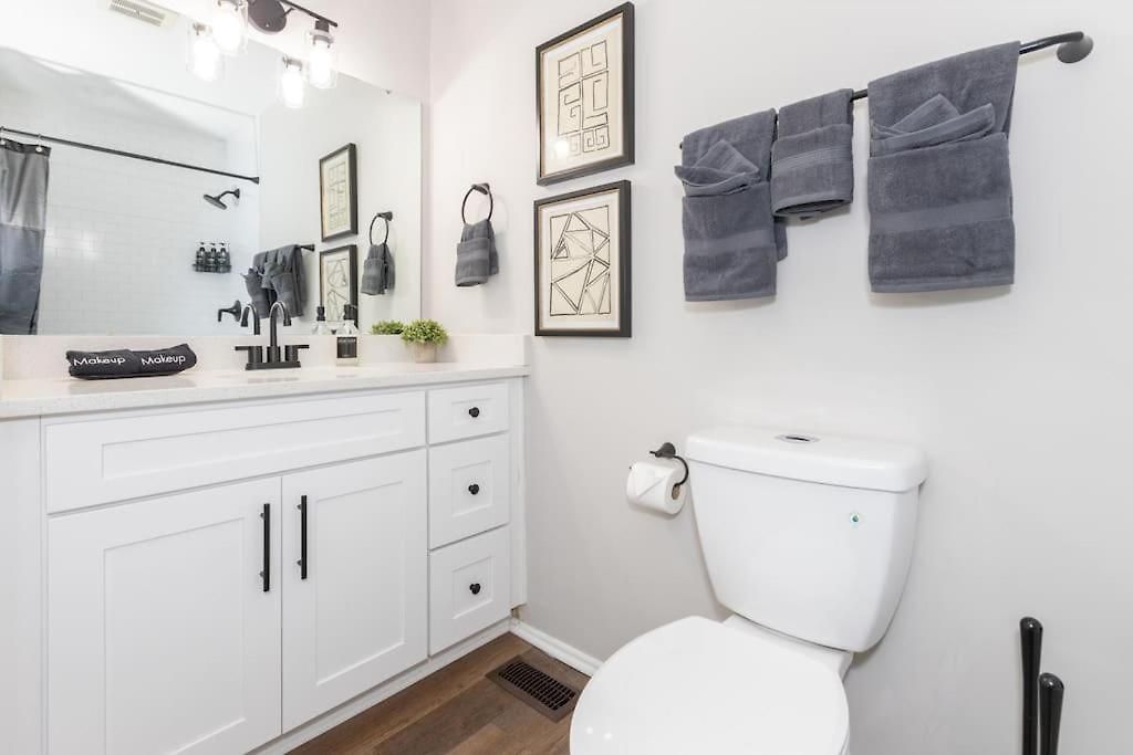 3 Mi To & Pet Friendly & Quiet Neighborhood Charlotte