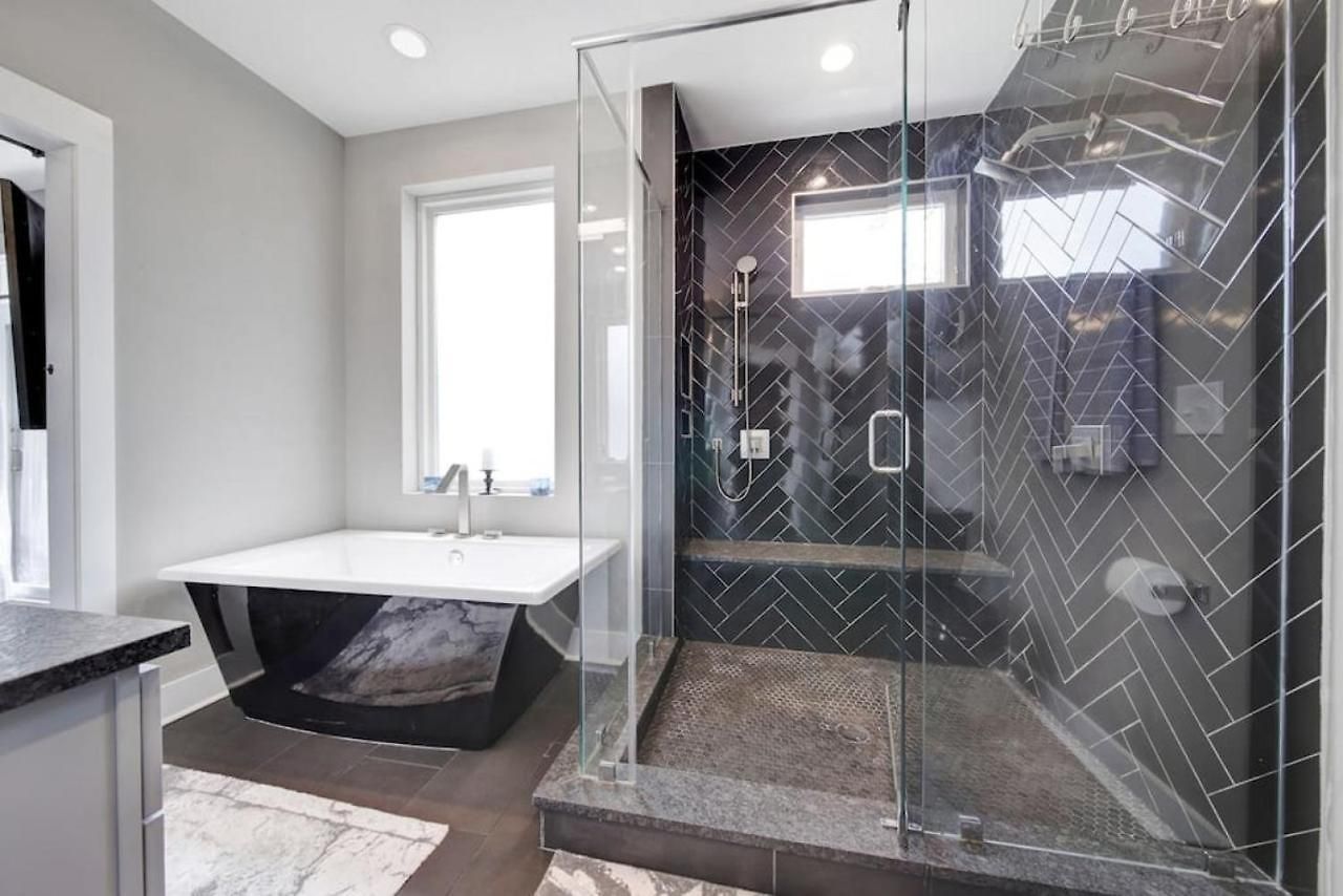 Holiday home Views - Walking Distance To Panthers Stadium Charlotte