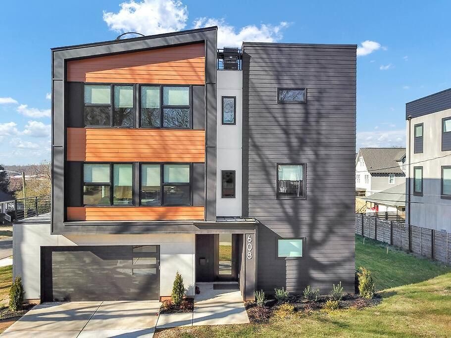 Villa Amazing Location! Rooftop Patio, Pool & Game Room! Charlotte