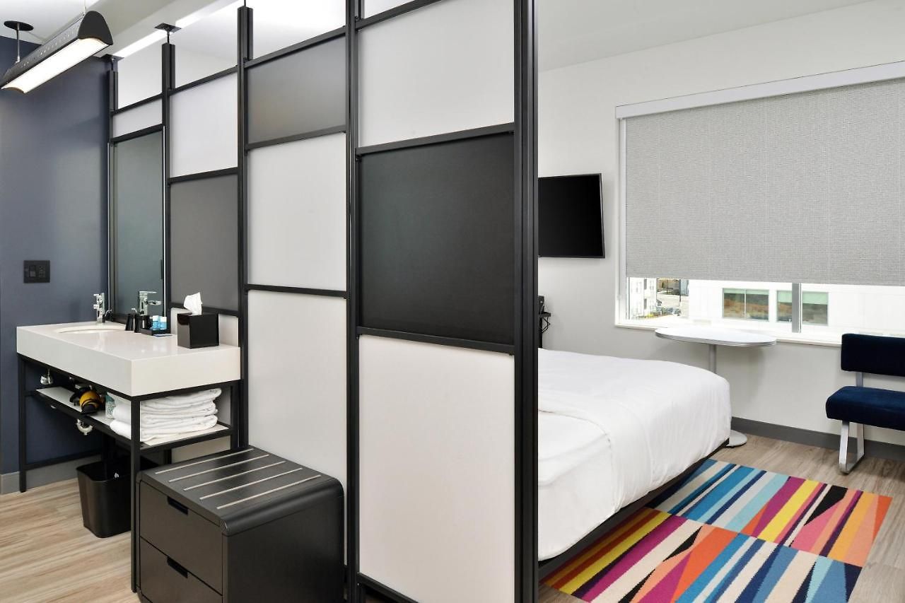 Aloft By Marriott Airport Hotel Charlotte