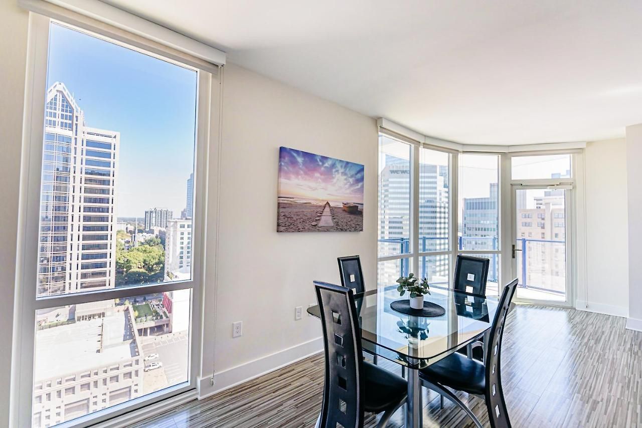 Corporate Uptown Furnished *