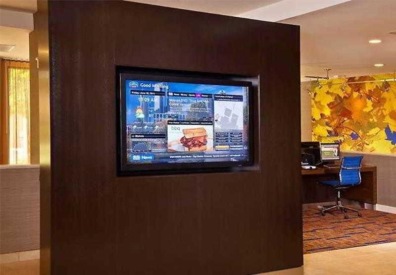Courtyard Southpark Hotel 3*