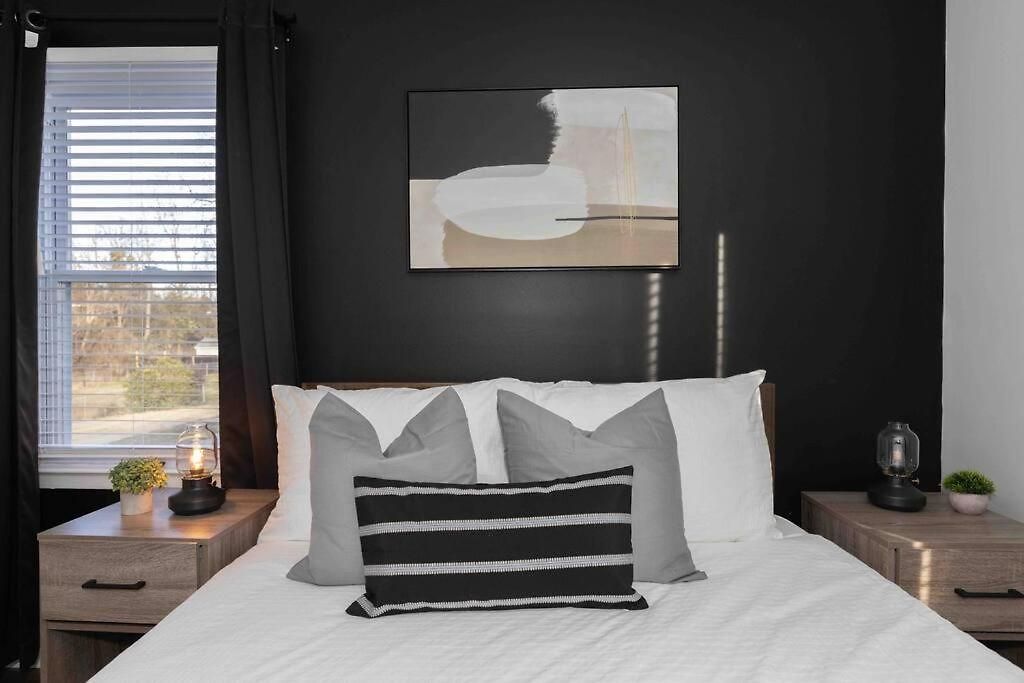 Quiet Getaway Near Uptown/noda & Free Parking Holiday home Charlotte