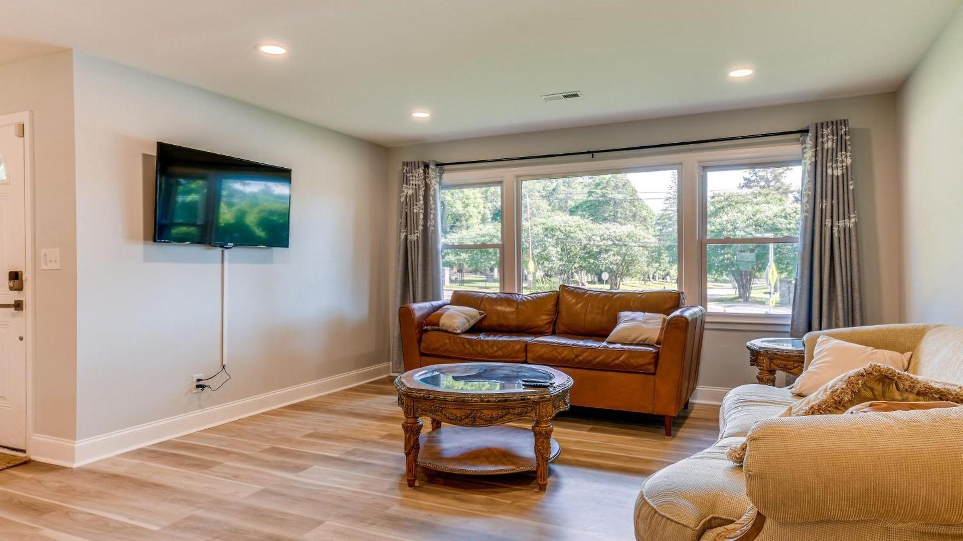 Holiday home Charming Home: 2 Mi To Downtown! Charlotte