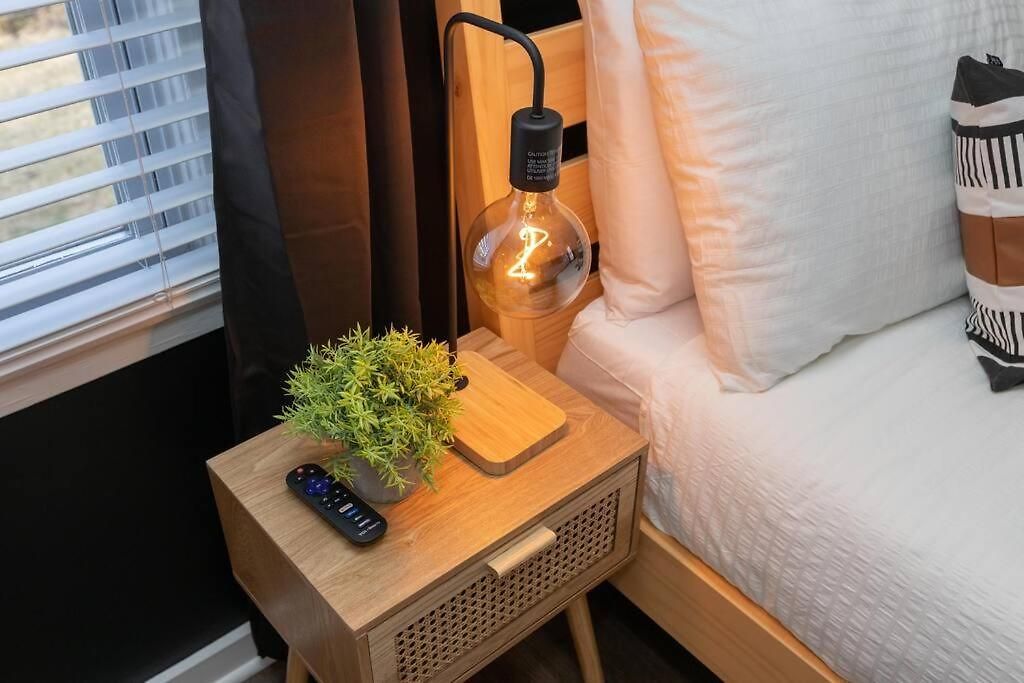 Quiet Getaway Near Uptown/noda & Free Parking Holiday home