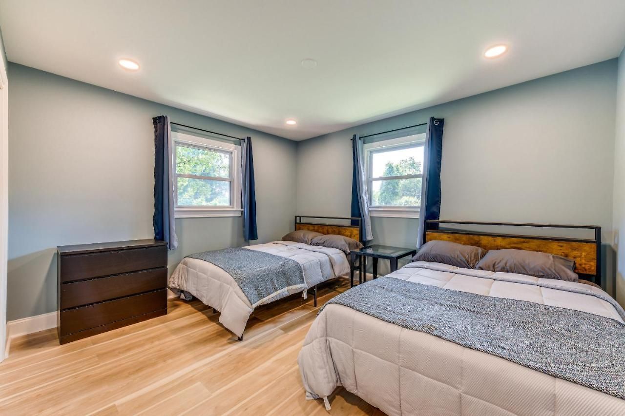 Holiday home Charming Home: 2 Mi To Downtown! Charlotte