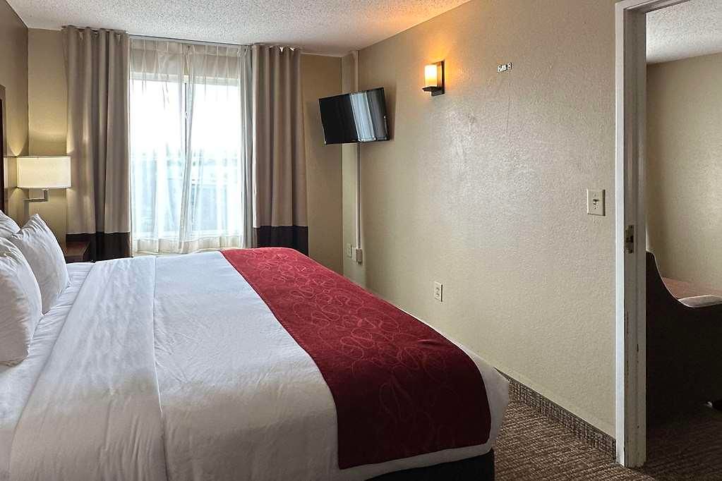 By Ihg Hotel 3*