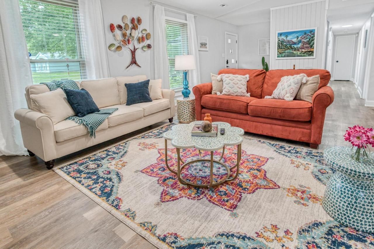 Vibrant South Clt Oasis, 3brs, Patio, Fire Pit Charlotte
