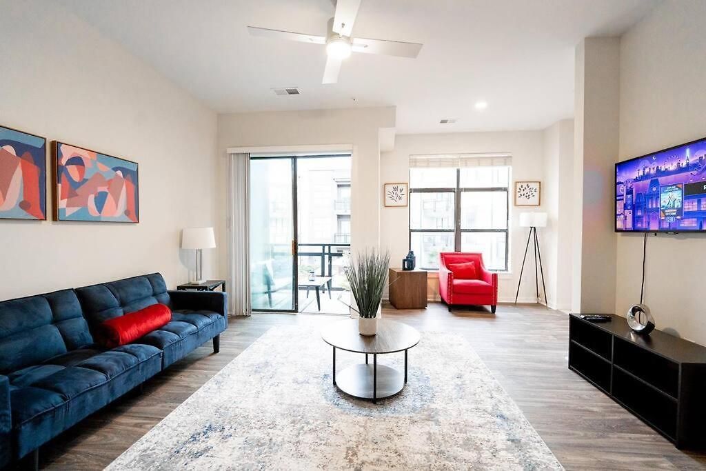 Luxury Wifi, Gym, Pool, Shops & Food! Unit 329 Apartment Charlotte