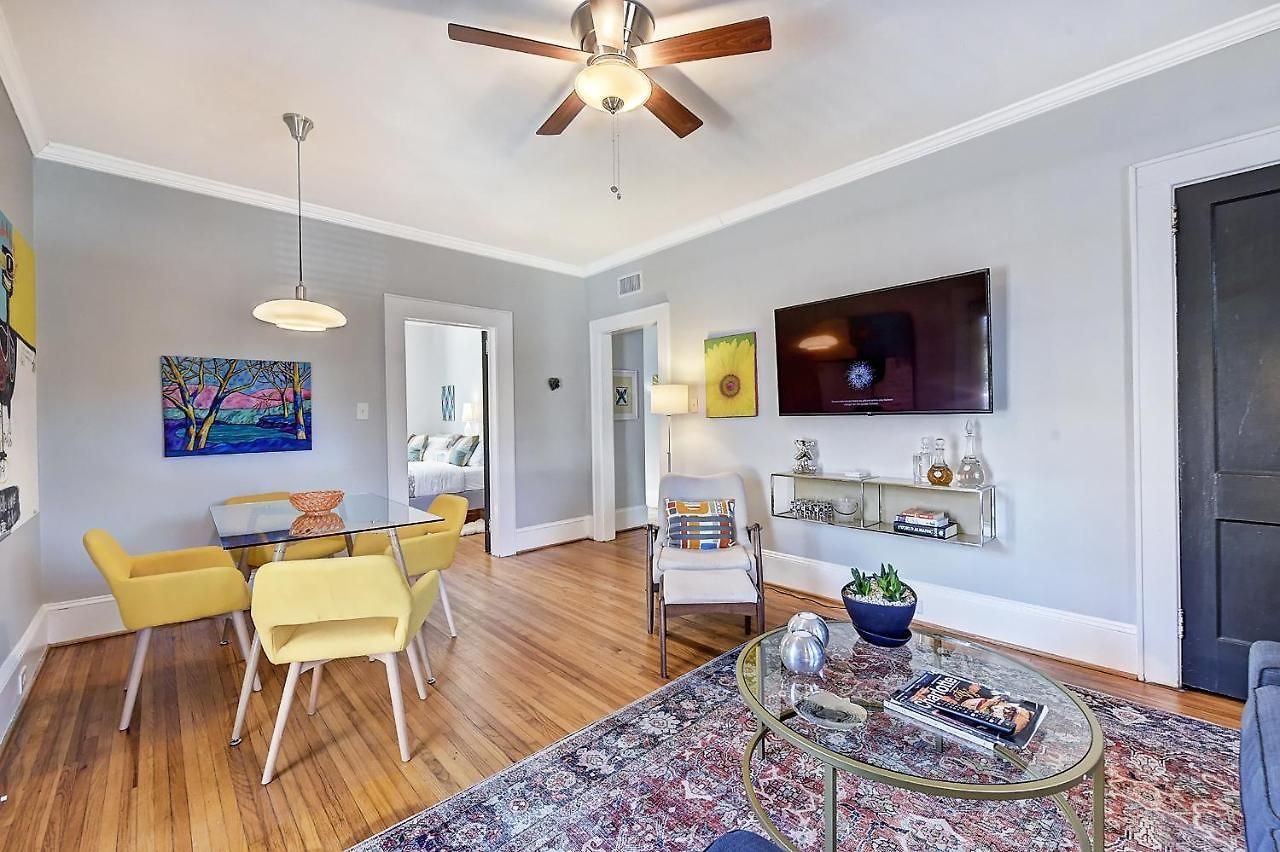 The Collection Clt: 800 Magnolia Apartment