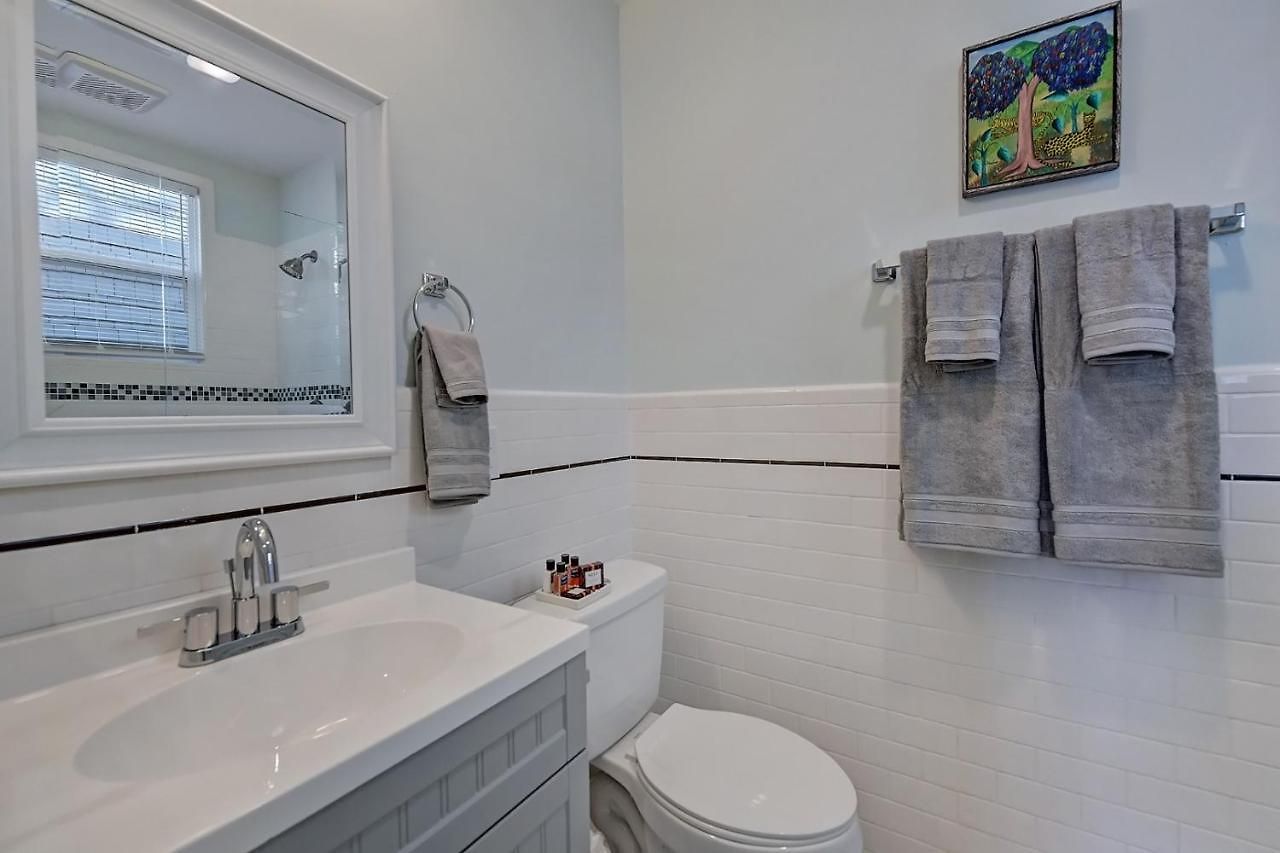 The Collection Clt: Lamar Avenue Apartment