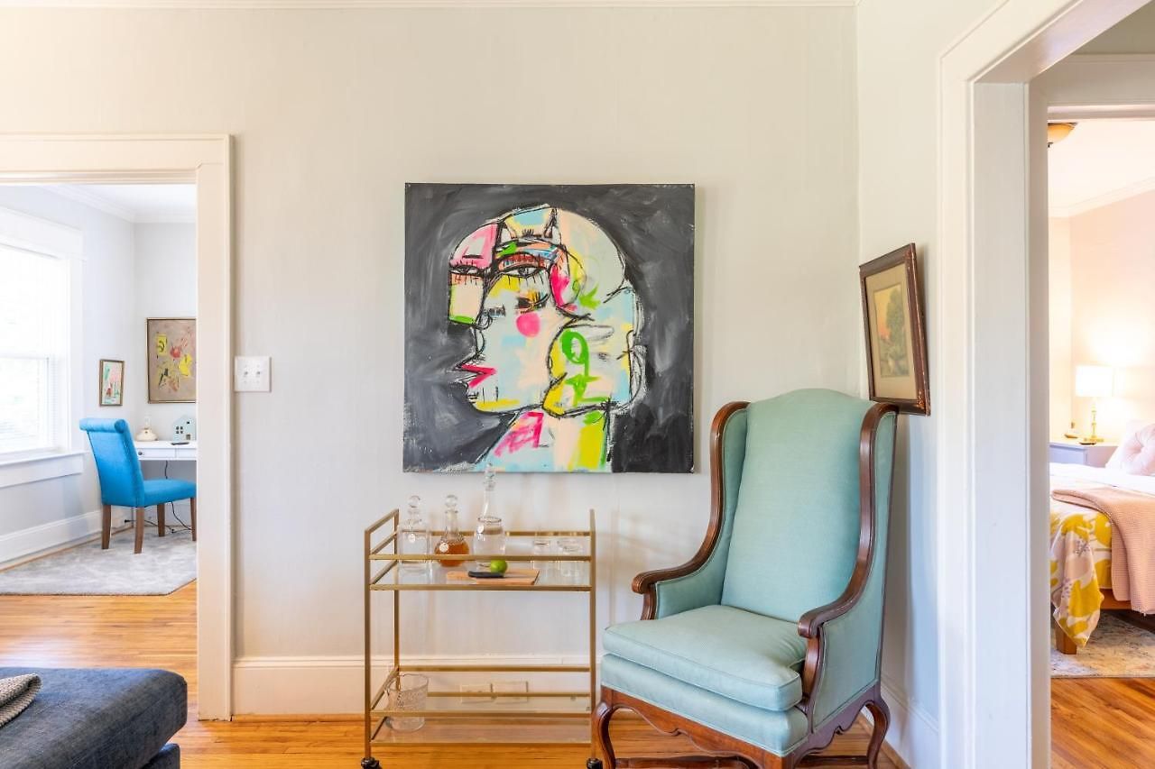 The Collection Clt: 800 Magnolia