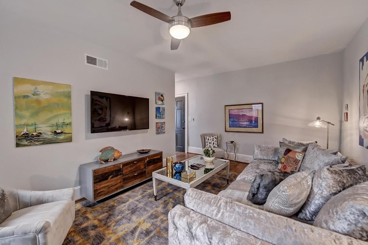 The Collection Clt: Lamar Avenue Apartment Charlotte