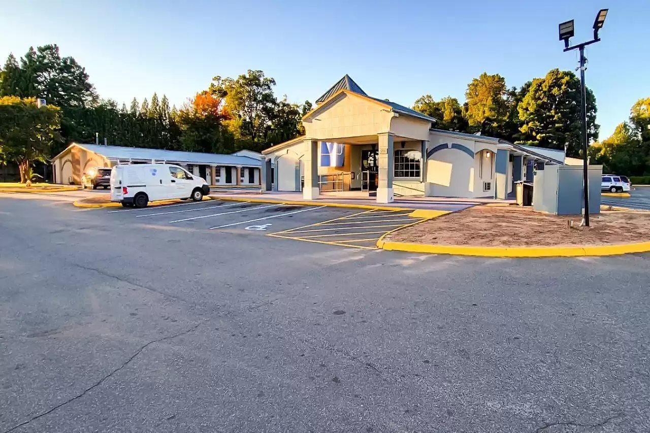 Rodeway Airport Area