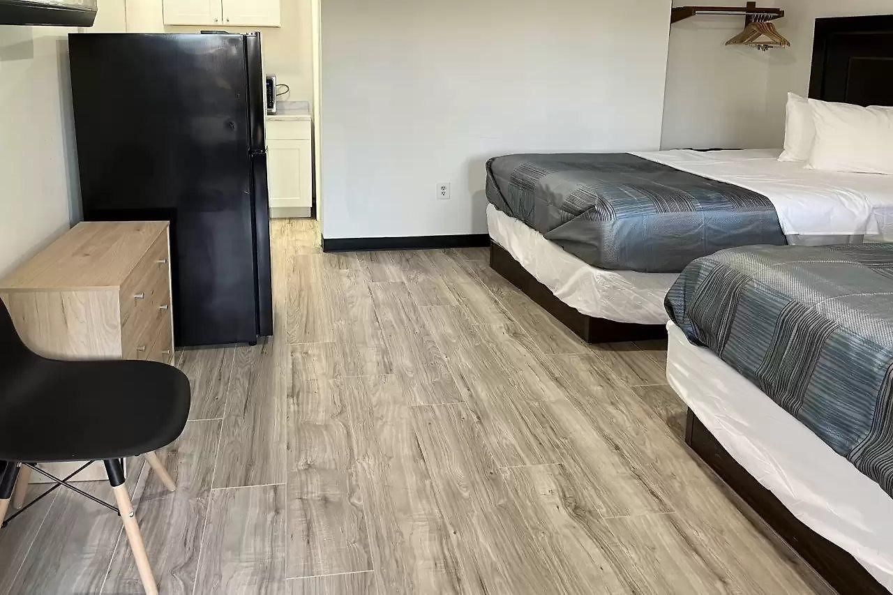 Inn Rodeway Independence Blvd 3*