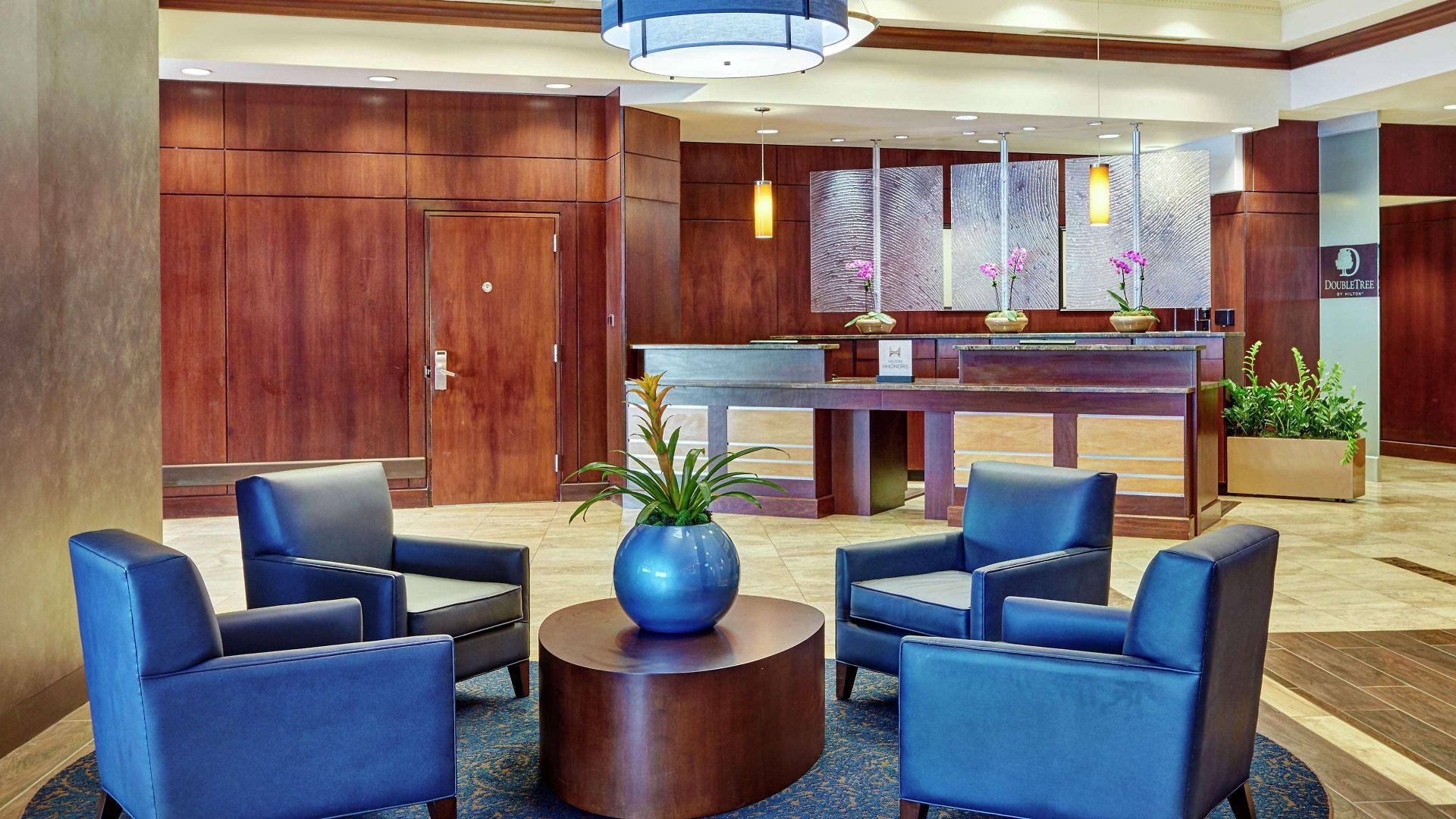 Doubletree By Hilton Uptown Hotel