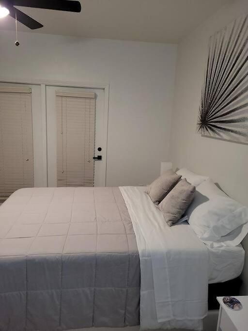 Apartment South Charlotte's Cozy & Modern *
