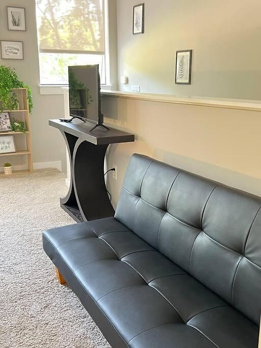 Townhouse In Uptown King Bed-wi-fi-full Kitchen- Washer & Dryer *