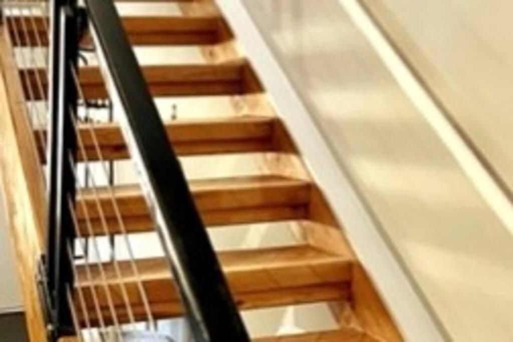 Townhouse In Uptown King Bed-wi-fi-full Kitchen- Washer & Dryer Apartment Charlotte