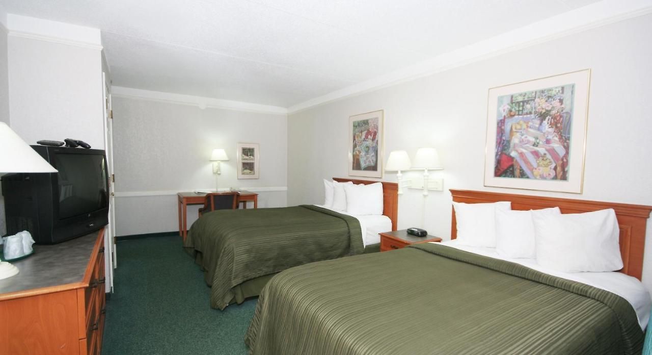 Hotel Quality & Airport 3*