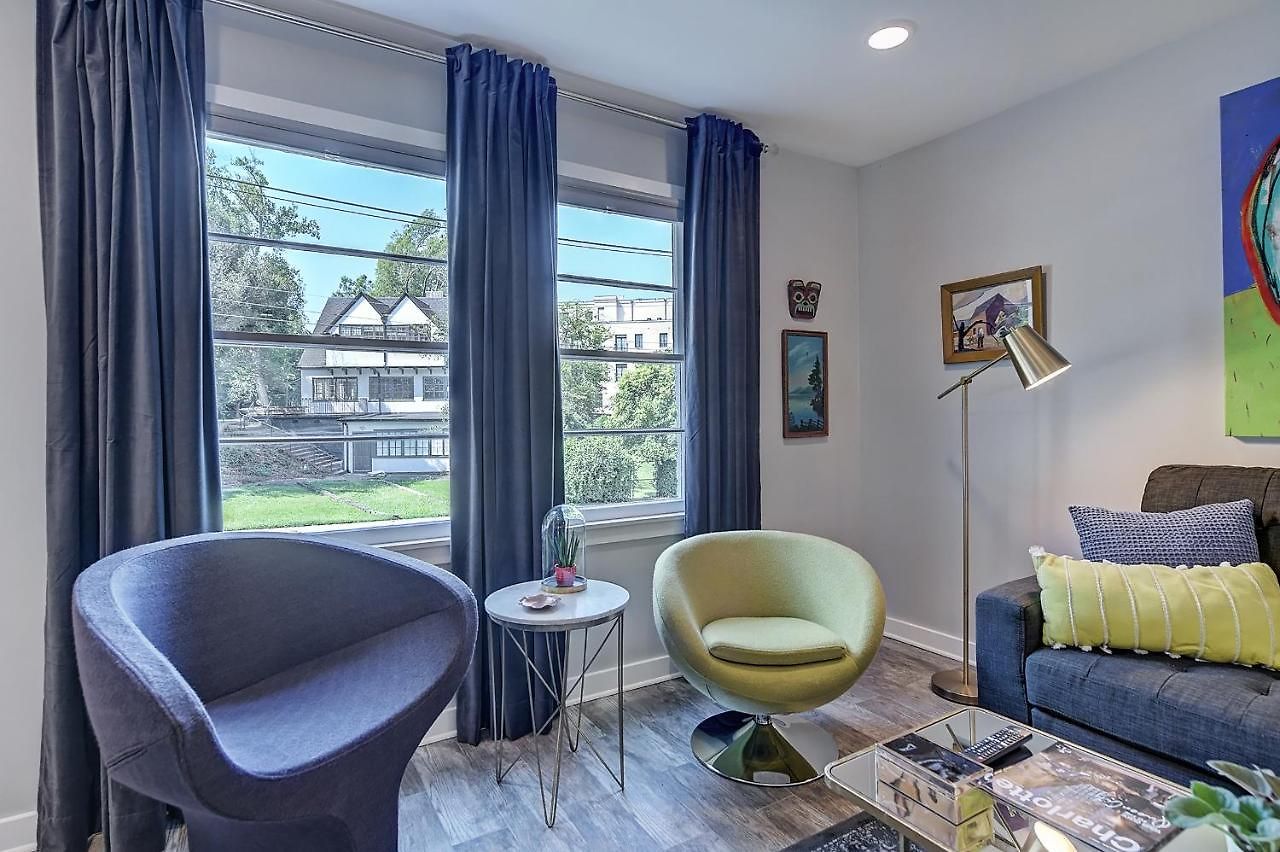 The Collection Clt: 510 Queens 3*