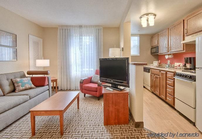 Towneplace Research Park Hotel