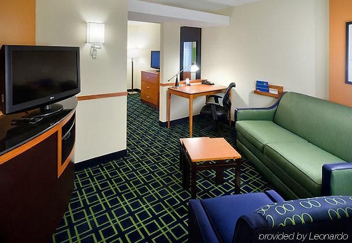Fairfield & By Marriott Matthews Hotel Charlotte