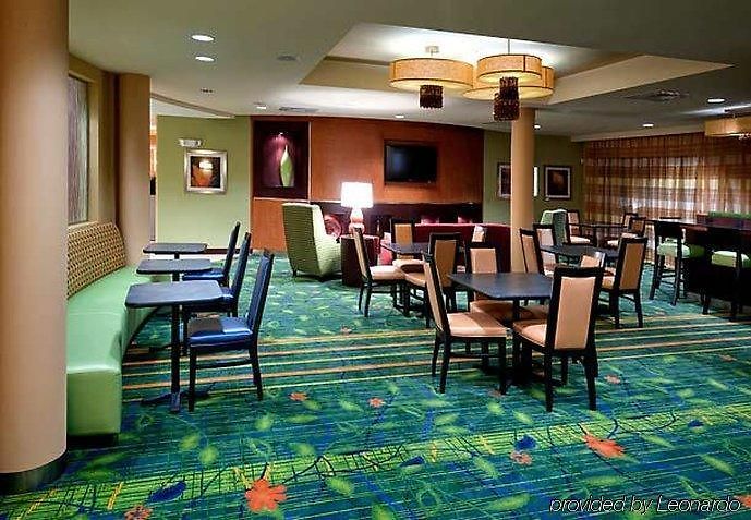 Hotel Fairfield & By Marriott Matthews