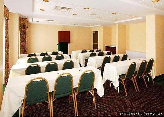 By Ihg