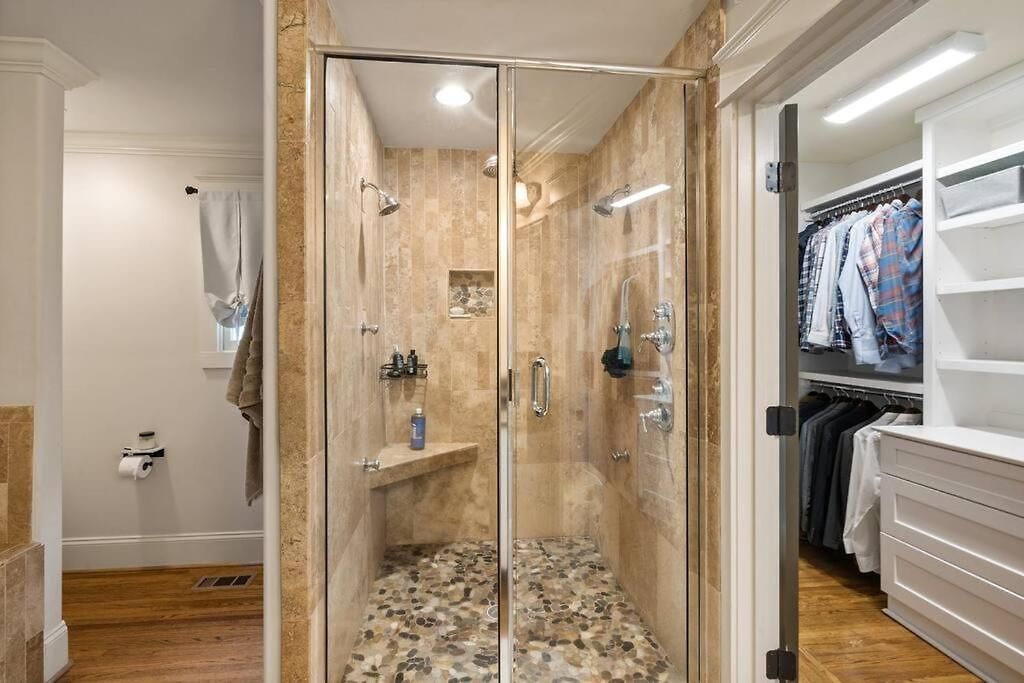Single Story Fully Fenced Pet Friendly In The Arts District * Charlotte