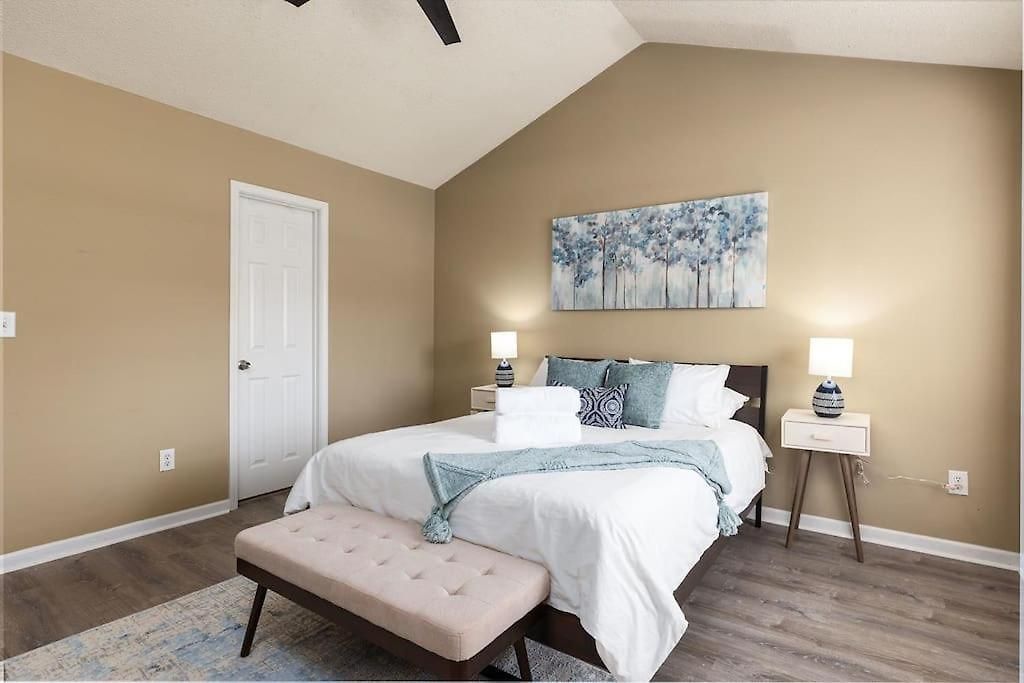Apartment Ballantyne Charming Town *