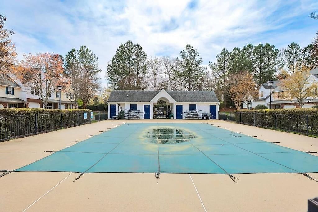 Apartment Ballantyne Charming Town